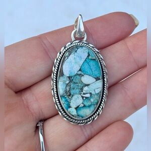 925 Sterling Silver / Turquoise Pendant
